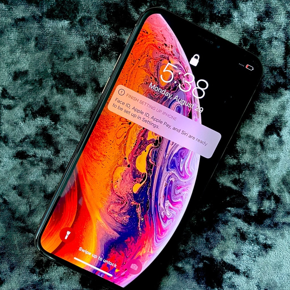 iPhone XS A1920 Rose gold used 64GB
